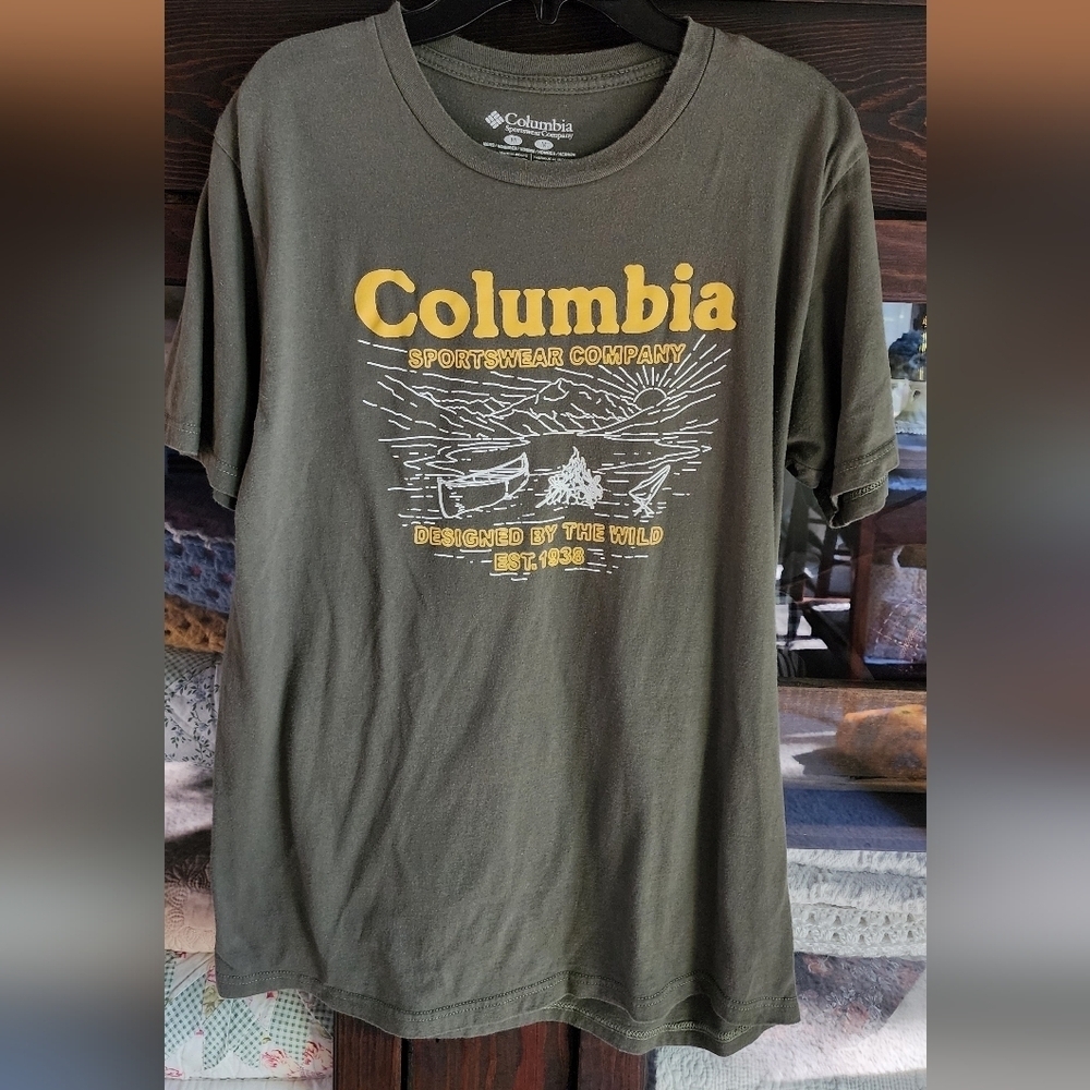 Columbia Men's Olive Graphic Tee